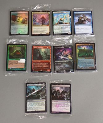 beaucoup de cartes sur la table