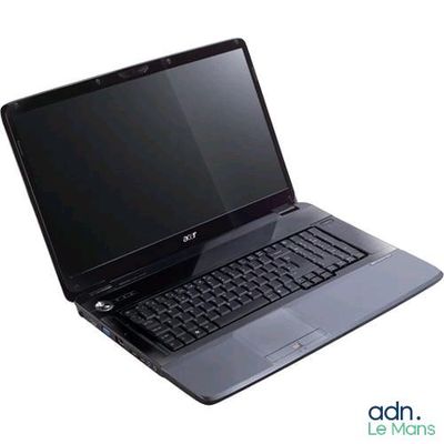 un ordinateur portable noir avec un clavier noir sur fond blanc