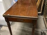 a table that is sitting in the middle of a room
