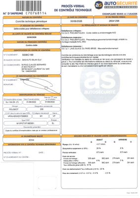 une feuille sur laquelle figurent l'image d'une voiture et un code-barres