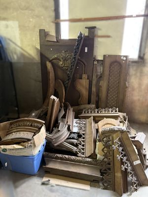 Ensemble d'éléments en bois naturel sculpté de tailles diver… - Photo 1