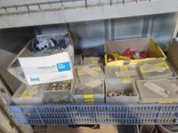Lot comprenant brouette, escabeau et étagère, Lot de consomm… (photo 4)