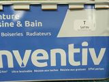 une photo d'une boîte de « Denture Cuisine » et de « Bain Inventiti »