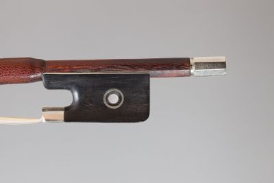 Baguette d'archet de violon de l'école de OUCHARD, faite ver…