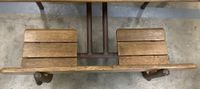 Pupitre d’écolier des années 1960, en bois et structure tubu… (photo 4)