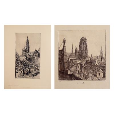 deux photos en noir et blanc d'une ville avec une église et un clocher