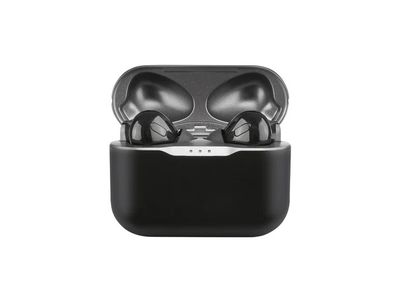 une paire d'AirPods noirs posés sur une surface blanche