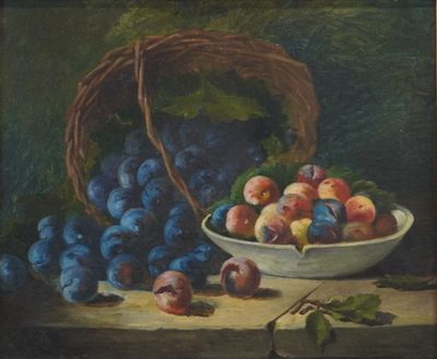tableau représentant un bol de prunes et un panier de prunes posés sur une table