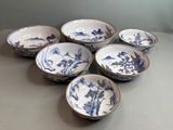six bols bleus et blancs ornés d'oiseaux et de fleurs