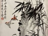 une image représentant un tableau représentant des oiseaux et des bambous, dans un cadre