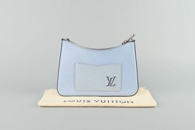 LOUIS VUITTON. Sac Marelle en cuir épi bleu ciel, une poche … - Photo 1