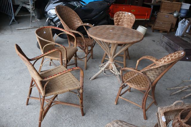 Mobilier de jardin en osier et châtaignier, table, 4 fauteuils do...