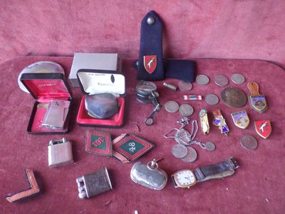 a lot of items that are sitting on the floor