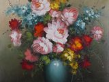 une peinture de fleurs dans un vase sur une table