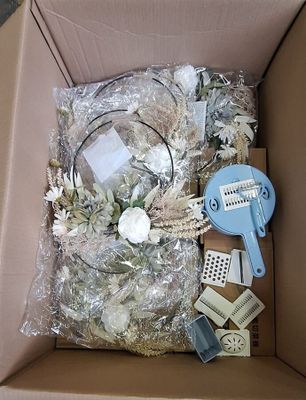 67 / 1 palette de 131 kg de mix (neige artificielle, c… - Photo 1