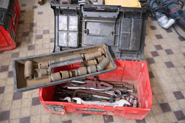 Caisse à outils garnies