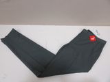 the back of a pair of grey pants with a red tag on it