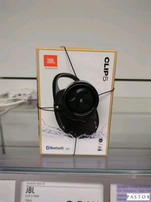 une boîte sur laquelle figurent deux icônes Bluetooth