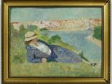 une image représentant un tableau où l'on voit une femme coiffée d'un chapeau, assise sur une colline