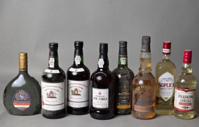 8 B. 2B Malvasia white, real companhia velha.