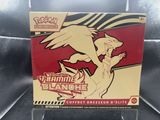 La boîte du jeu de cartes à collectionner Pokémon comporte l'image d'un oiseau.