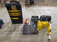 Servante de chantier Stanley avec son lot d'outillages à mai…