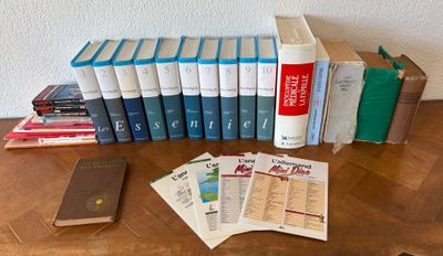 Langues - ensemble de dictionnaires, encyclopédies Les essen…