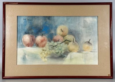 une image d'un tableau de fruits sur une table