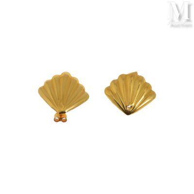 boucles d'oreilles à clous en forme de coquillage plaquées or