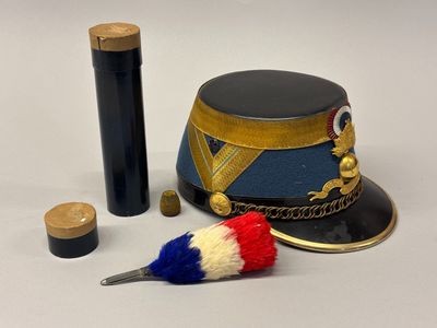 France, shako d'officier de l'école spéciale St Cyr avec son… - Photo 1