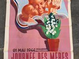 affiche de cinéma française représentant une femme embrassant un homme, avec des muguets au premier plan