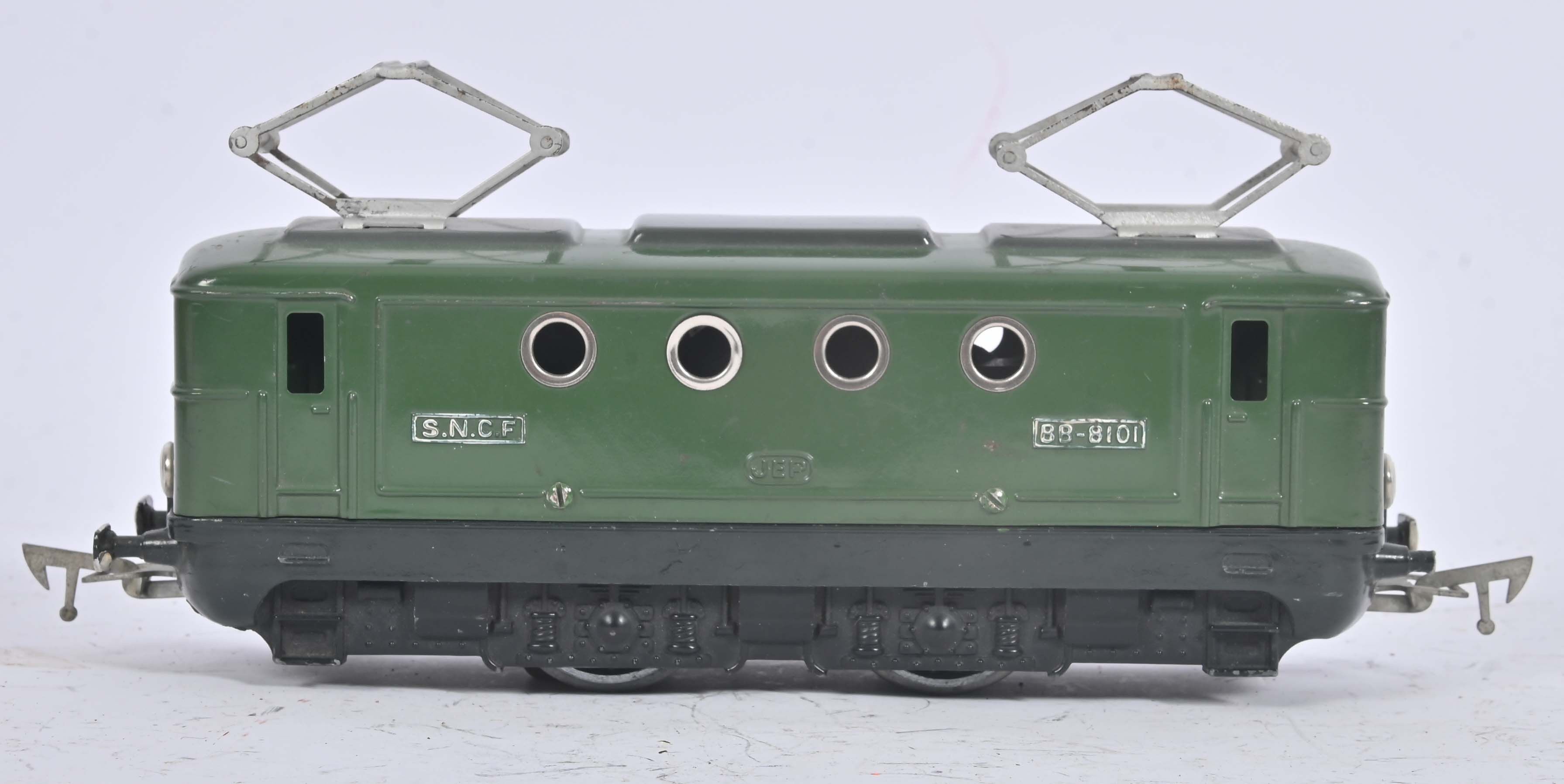 Objets d'art & Curiosités