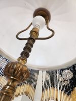 Lampe à poser de style ancien sur pied en laiton sculpté, co… (photo 2)