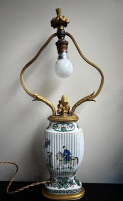 Chine XVIIIe siècle Vase en porcelaine,