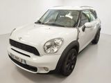 une photo d'une Mini Cooper blanche, Cooper, Cooper, Cooper, Cooper, Cooper, Cooper, Cooper, Cooper, Cooper, Cooper, Cooper, Cooper, Cooper, Cooper, Cooper, Cooper, Cooper