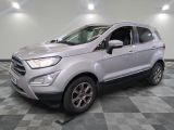 Une Ford EcoSport Titanium 2018 dans un showroom au sol à damier