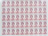 une feuille de timbres représentant des femmes