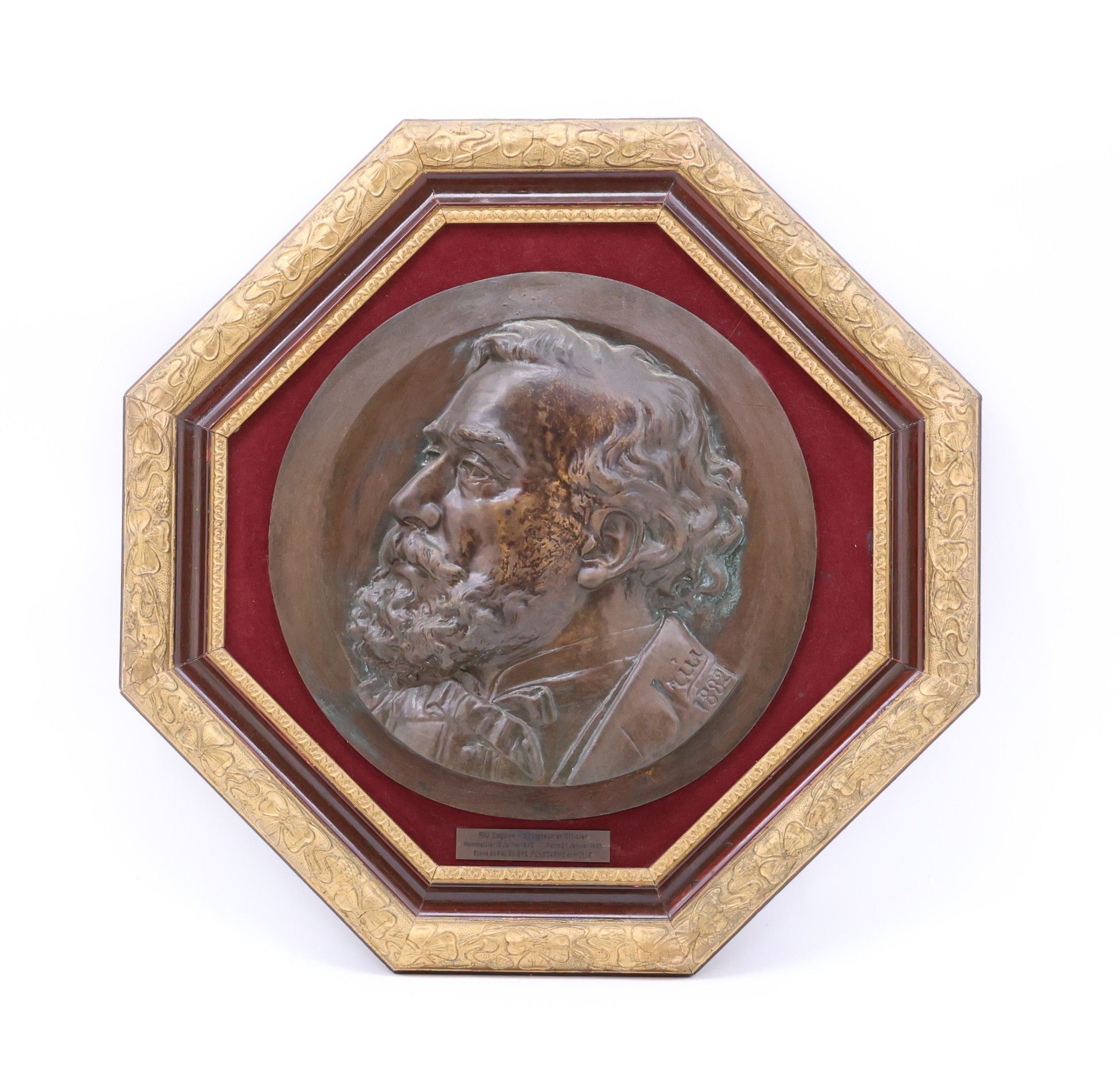 Objets d'art & Curiosités