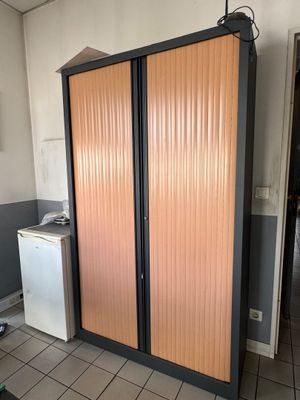 (TG CARROSSERIE - DIRECTION) bureau stratifié gris avec dess…