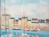 une peinture de bateaux dans un port avec des bâtiments à l'arrière-plan