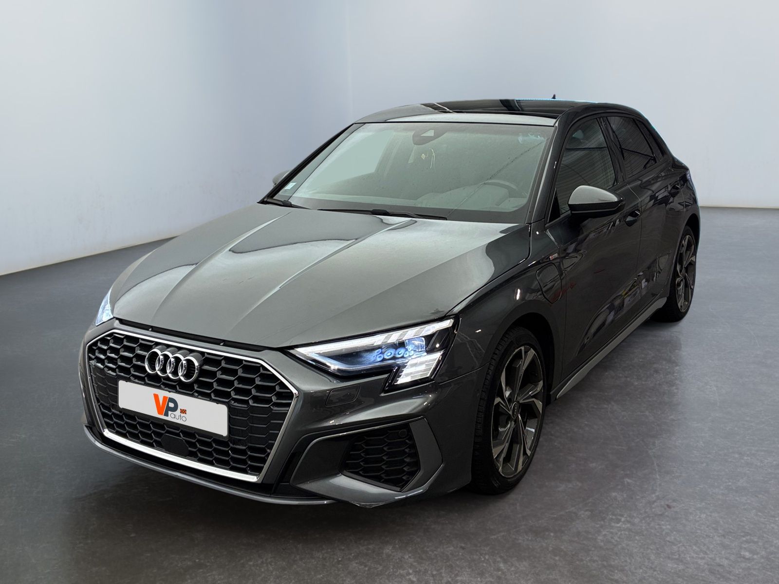 AUDI A3/S3 A3 SPORTBACK 40 TFSIe 204 S tronic 6 Line / N°:MV…