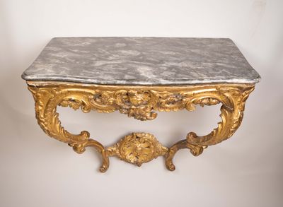 table console ancienne avec un plateau en marbre et un décor à la feuille d'or