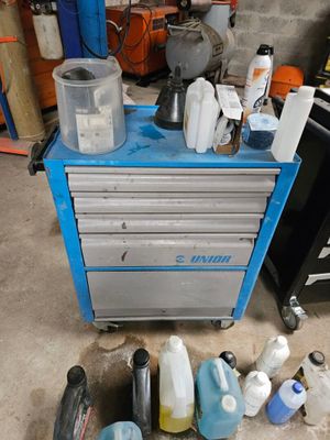 Servante à outils UNION avec outillage (vendu sur désignatio… - Photo 1