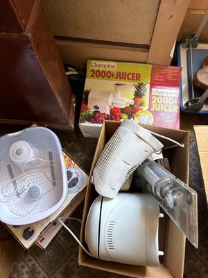 Lot de petits appareils électroménagers, usures.