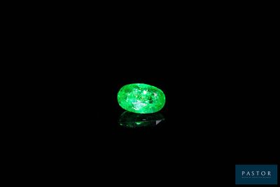 a green diamond in the dark