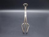 an image of a pair of scissors sitting on top of a table