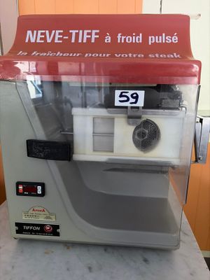 a machine that is sitting on top of a counter