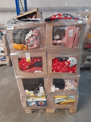 Lot DE Solderie Dont Vetements + Chaussettes + Collants + CH…