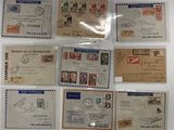 plusieurs enveloppes comportant différents types de timbres sur un fond blanc
