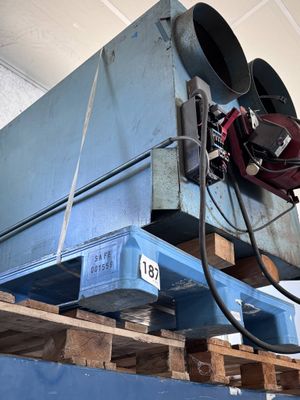Un chauffage d'atelier à fuel